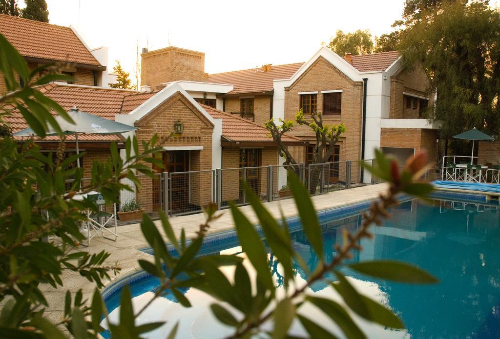 Paradiso Hotel